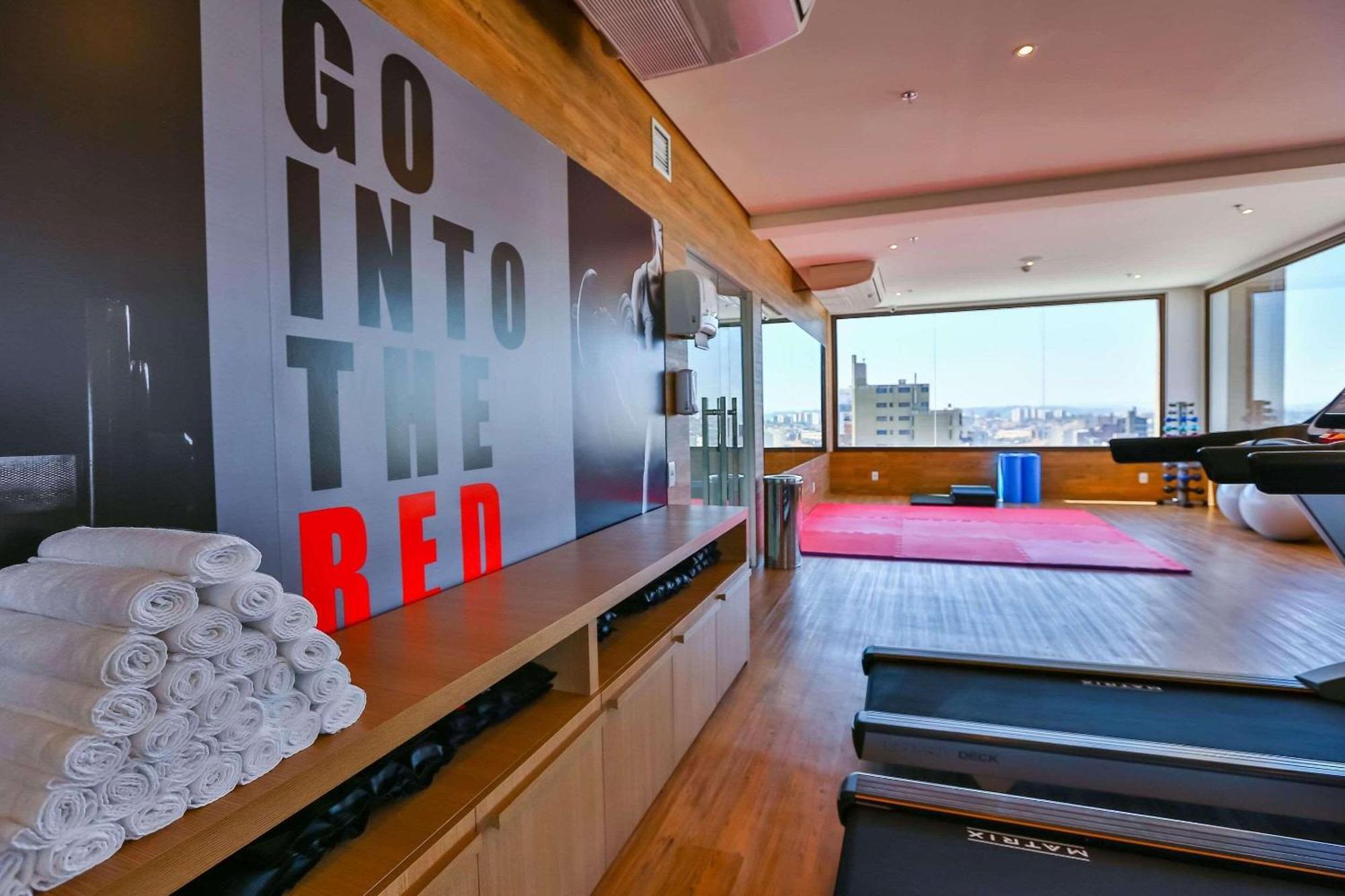 Radisson Red Campinas Hotel Exterior foto The gym at the 100 East 53rd Street location